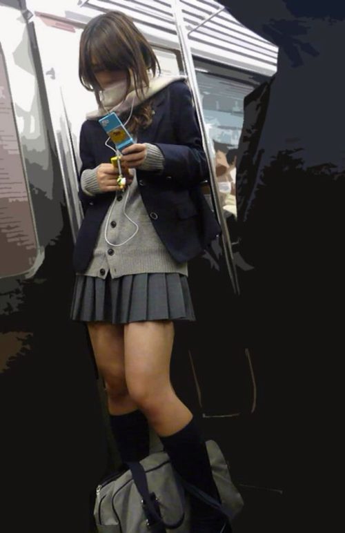 【画像】電車に乗ってるjkの無防備感 Jkちゃんねる女子高生画像サイト 