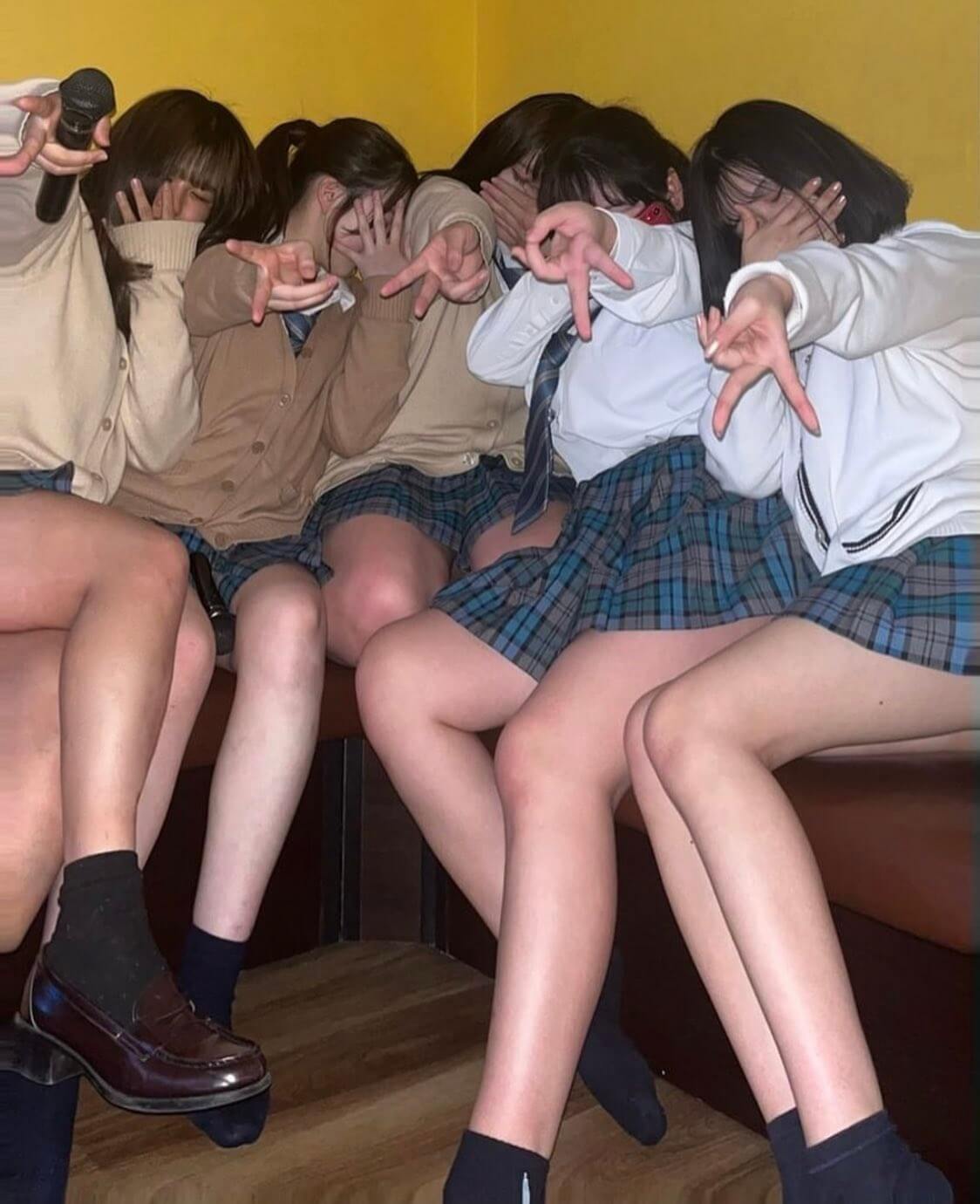 【画像】青チェじゃなくなった新栄ＪＫってまじで見なくなったよなｗｗ